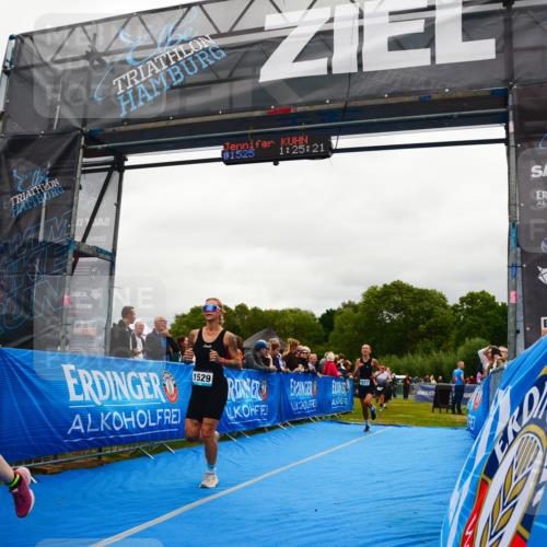 30.08.2026 - Elbe Triathlon Hamburg LAZAROV Photography http://msf.ph/oto/10086965 30.08.2026 12:05:33 Ziel 564, 1397, 1475, 1529, 1577 meine-sportfotos.de