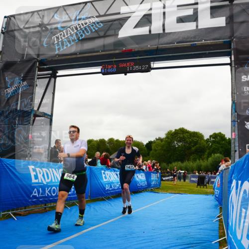 30.08.2026 - Elbe Triathlon Hamburg LAZAROV Photography http://msf.ph/oto/10086987 30.08.2026 12:05:41 Ziel 564, 1475, 1508 meine-sportfotos.de