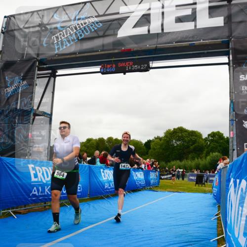 30.08.2026 - Elbe Triathlon Hamburg LAZAROV Photography http://msf.ph/oto/10086989 30.08.2026 12:05:41 Ziel 564, 1475, 1508 meine-sportfotos.de