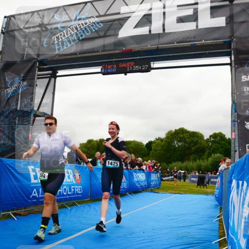 30.08.2026 - Elbe Triathlon Hamburg LAZAROV Photography http://msf.ph/oto/10086993 30.08.2026 12:05:41 Ziel 564, 1475, 1508 meine-sportfotos.de