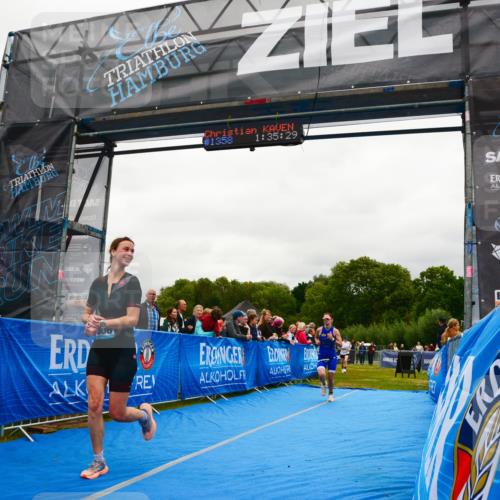 30.08.2026 - Elbe Triathlon Hamburg LAZAROV Photography http://msf.ph/oto/10086999 30.08.2026 12:05:49 Ziel 1396, 1508 meine-sportfotos.de