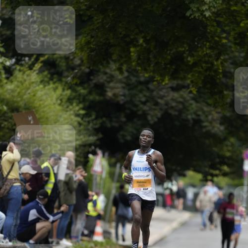 30.08.2026 - Blankeneser Heldenlauf Patografie http://msf.ph/oto/10087008 30.08.2026 11:16:48 Ziel  meine-sportfotos.de