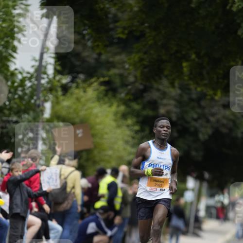 30.08.2026 - Blankeneser Heldenlauf Patografie http://msf.ph/oto/10087010 30.08.2026 11:16:50 Ziel 2925 meine-sportfotos.de