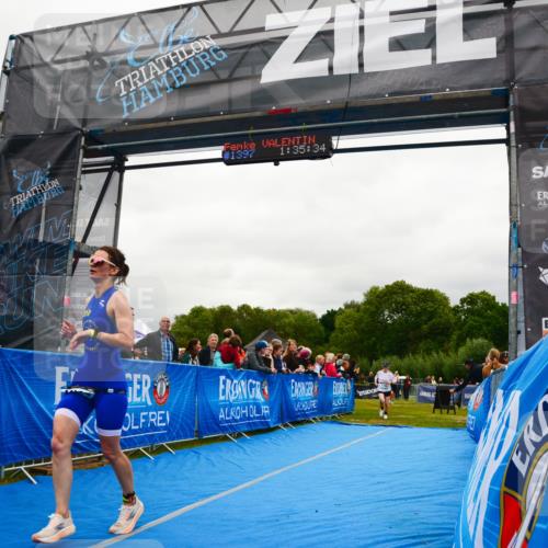 30.08.2026 - Elbe Triathlon Hamburg LAZAROV Photography http://msf.ph/oto/10087014 30.08.2026 12:05:51 Ziel 1396, 1398, 1508 meine-sportfotos.de
