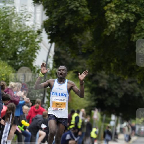 30.08.2026 - Blankeneser Heldenlauf Patografie http://msf.ph/oto/10087018 30.08.2026 11:16:52 Ziel 2925 meine-sportfotos.de