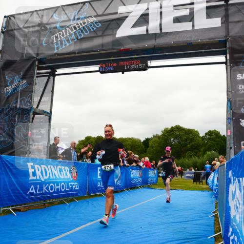 30.08.2026 - Elbe Triathlon Hamburg LAZAROV Photography http://msf.ph/oto/10087046 30.08.2026 12:06:19 Ziel 974, 1402, 1487 meine-sportfotos.de