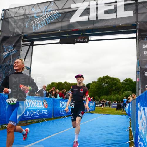 30.08.2026 - Elbe Triathlon Hamburg LAZAROV Photography http://msf.ph/oto/10087054 30.08.2026 12:06:20 Ziel 974, 1402, 1487, 1493 meine-sportfotos.de
