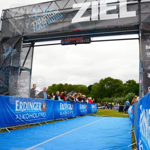 30.08.2026 - Elbe Triathlon Hamburg LAZAROV Photography http://msf.ph/oto/10087077 30.08.2026 12:06:28 Ziel 1402, 1493, 1703 meine-sportfotos.de