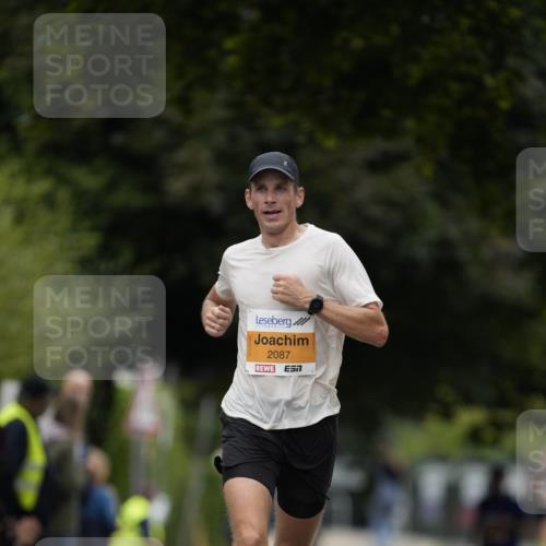 30.08.2026 - Blankeneser Heldenlauf Patografie http://msf.ph/oto/10087089 30.08.2026 11:17:36 Ziel 2087 meine-sportfotos.de