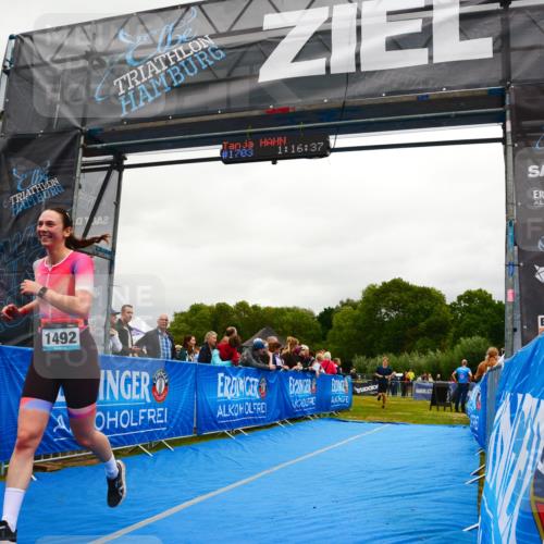 30.08.2026 - Elbe Triathlon Hamburg LAZAROV Photography http://msf.ph/oto/10087101 30.08.2026 12:06:40 Ziel 1448, 1492 meine-sportfotos.de
