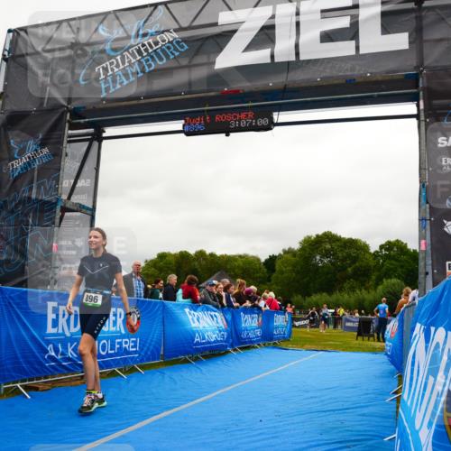 30.08.2026 - Elbe Triathlon Hamburg LAZAROV Photography http://msf.ph/oto/10087122 30.08.2026 12:06:59 Ziel 896, 1513, 1610 meine-sportfotos.de
