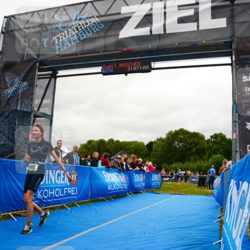 30.08.2026 - Elbe Triathlon Hamburg LAZAROV Photography http://msf.ph/oto/10087126 30.08.2026 12:07:00 Ziel 896, 1513, 1610 meine-sportfotos.de