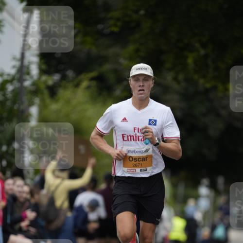 30.08.2026 - Blankeneser Heldenlauf Patografie http://msf.ph/oto/10087157 30.08.2026 11:19:22 Ziel 2671, 2679 meine-sportfotos.de