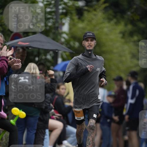 30.08.2026 - Blankeneser Heldenlauf Patografie http://msf.ph/oto/10087170 30.08.2026 11:21:33 Ziel 2570 meine-sportfotos.de