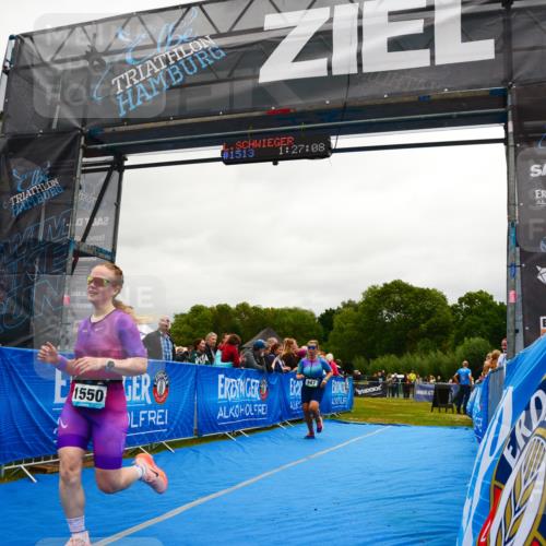 30.08.2026 - Elbe Triathlon Hamburg LAZAROV Photography http://msf.ph/oto/10087196 30.08.2026 12:07:12 Ziel 947, 1550 meine-sportfotos.de