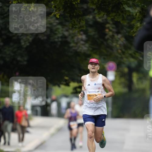 30.08.2026 - Blankeneser Heldenlauf Patografie http://msf.ph/oto/10087198 30.08.2026 11:24:35 Ziel  meine-sportfotos.de