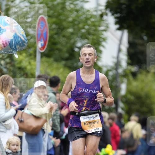 30.08.2026 - Blankeneser Heldenlauf Patografie http://msf.ph/oto/10087232 30.08.2026 11:25:00 Ziel 2394, 2545 meine-sportfotos.de