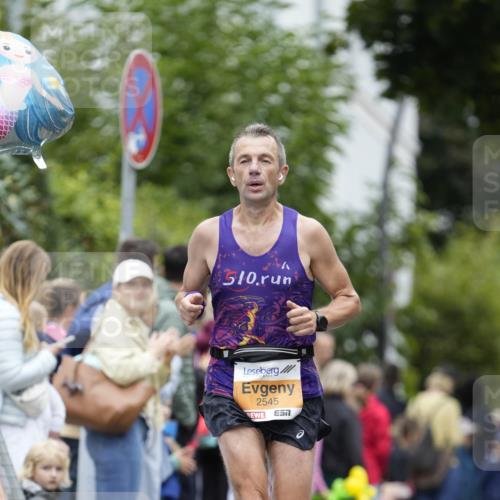 30.08.2026 - Blankeneser Heldenlauf Patografie http://msf.ph/oto/10087234 30.08.2026 11:25:00 Ziel 2394, 2545 meine-sportfotos.de