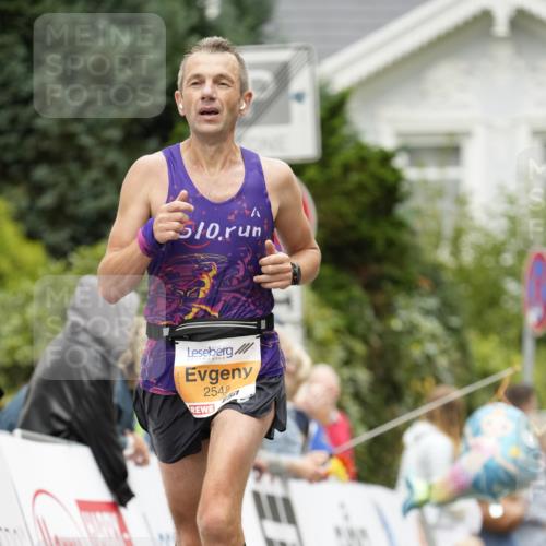30.08.2026 - Blankeneser Heldenlauf Patografie http://msf.ph/oto/10087241 30.08.2026 11:25:03 Ziel 2394, 2545 meine-sportfotos.de