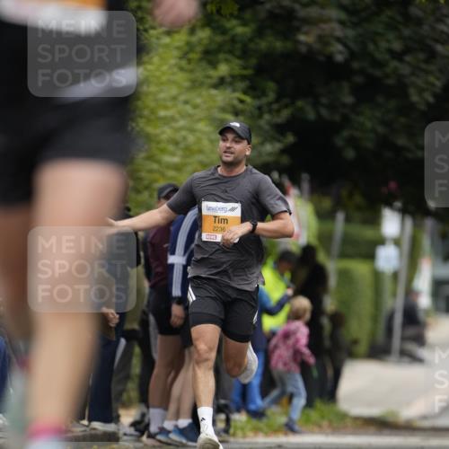 30.08.2026 - Blankeneser Heldenlauf Patografie http://msf.ph/oto/10087261 30.08.2026 11:25:32 Ziel 2313 meine-sportfotos.de