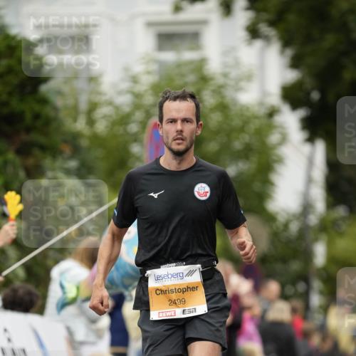 30.08.2026 - Blankeneser Heldenlauf Patografie http://msf.ph/oto/10087299 30.08.2026 11:26:07 Ziel 2345, 2499 meine-sportfotos.de