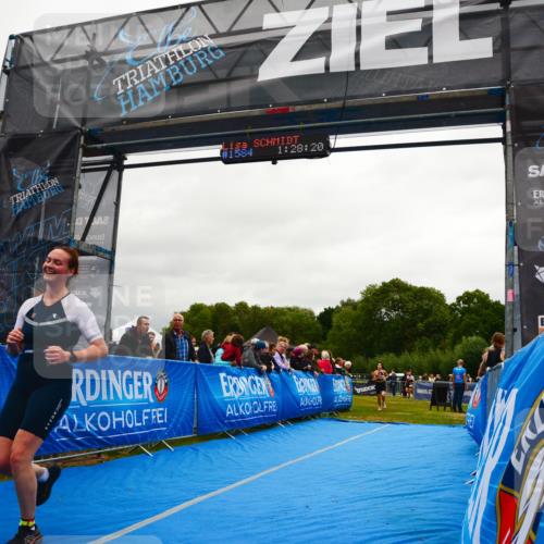 30.08.2026 - Elbe Triathlon Hamburg LAZAROV Photography http://msf.ph/oto/10087303 30.08.2026 12:08:19 Ziel 840, 1584, 1658 meine-sportfotos.de