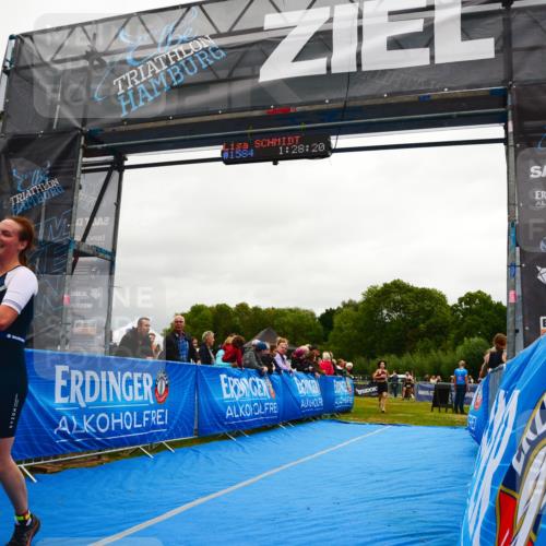 30.08.2026 - Elbe Triathlon Hamburg LAZAROV Photography http://msf.ph/oto/10087305 30.08.2026 12:08:19 Ziel 840, 1584, 1658 meine-sportfotos.de