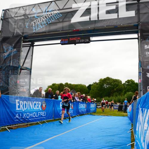 30.08.2026 - Elbe Triathlon Hamburg LAZAROV Photography http://msf.ph/oto/10087316 30.08.2026 12:08:25 Ziel 840, 1355, 1633, 1658 meine-sportfotos.de