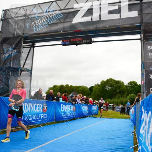 30.08.2026 - Elbe Triathlon Hamburg LAZAROV Photography http://msf.ph/oto/10087327 30.08.2026 12:08:27 Ziel 840, 1355, 1357, 1633, 1658 meine-sportfotos.de