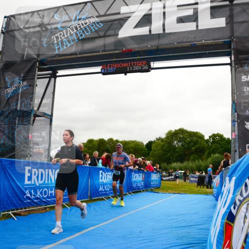30.08.2026 - Elbe Triathlon Hamburg LAZAROV Photography http://msf.ph/oto/10087359 30.08.2026 12:08:50 Ziel 789, 915 meine-sportfotos.de