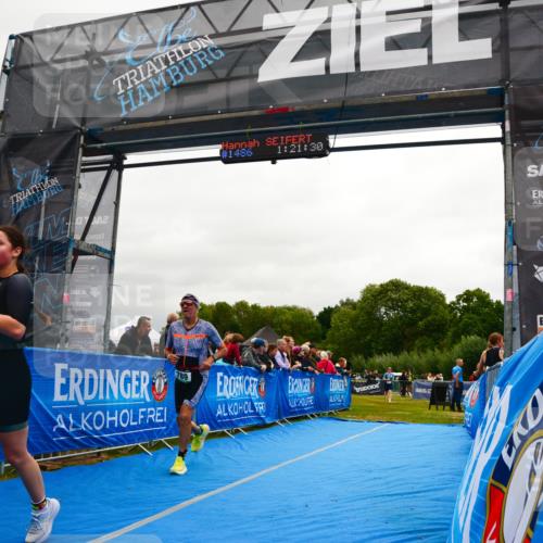 30.08.2026 - Elbe Triathlon Hamburg LAZAROV Photography http://msf.ph/oto/10087367 30.08.2026 12:08:50 Ziel 789, 915 meine-sportfotos.de
