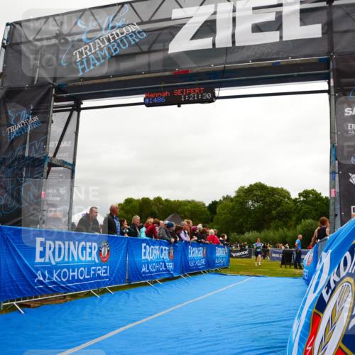 30.08.2026 - Elbe Triathlon Hamburg LAZAROV Photography http://msf.ph/oto/10087381 30.08.2026 12:08:52 Ziel 789, 915 meine-sportfotos.de