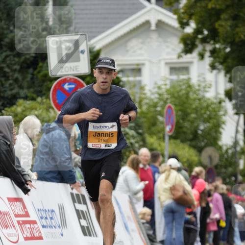 30.08.2026 - Blankeneser Heldenlauf Patografie http://msf.ph/oto/10087382 30.08.2026 11:27:26 Ziel 2198 meine-sportfotos.de