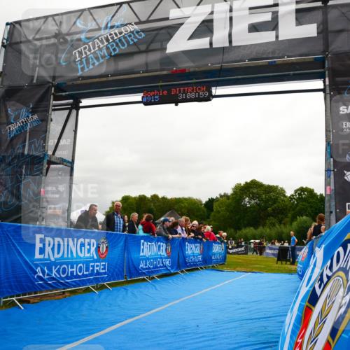 30.08.2026 - Elbe Triathlon Hamburg LAZAROV Photography http://msf.ph/oto/10087406 30.08.2026 12:09:03 Ziel 1472 meine-sportfotos.de