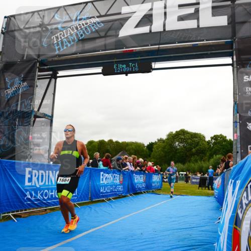 30.08.2026 - Elbe Triathlon Hamburg LAZAROV Photography http://msf.ph/oto/10087410 30.08.2026 12:09:17 Ziel 1505, 1664 meine-sportfotos.de