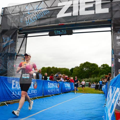 30.08.2026 - Elbe Triathlon Hamburg LAZAROV Photography http://msf.ph/oto/10087434 30.08.2026 12:09:34 Ziel 919, 1561, 1574, 1640 meine-sportfotos.de