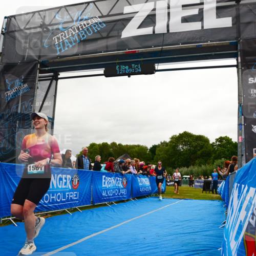 30.08.2026 - Elbe Triathlon Hamburg LAZAROV Photography http://msf.ph/oto/10087436 30.08.2026 12:09:34 Ziel 919, 1561, 1574, 1640 meine-sportfotos.de