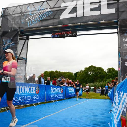 30.08.2026 - Elbe Triathlon Hamburg LAZAROV Photography http://msf.ph/oto/10087438 30.08.2026 12:09:34 Ziel 919, 1561, 1574, 1640 meine-sportfotos.de