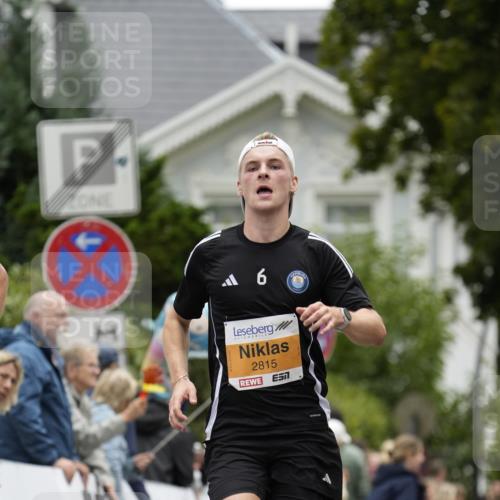30.08.2026 - Blankeneser Heldenlauf Patografie http://msf.ph/oto/10087444 30.08.2026 11:28:28 Ziel 2295, 2815 meine-sportfotos.de