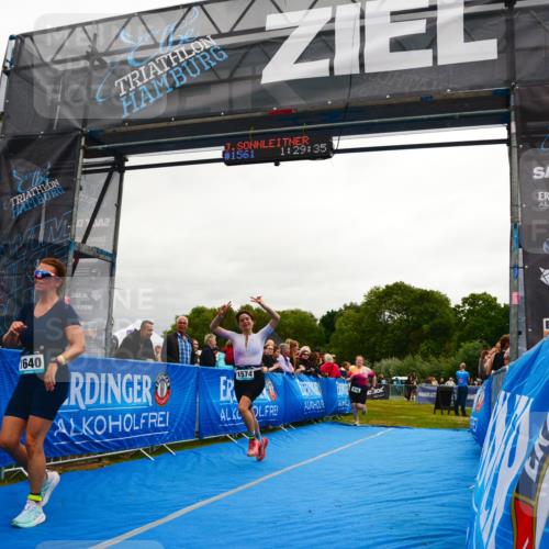 30.08.2026 - Elbe Triathlon Hamburg LAZAROV Photography http://msf.ph/oto/10087451 30.08.2026 12:09:37 Ziel 919, 1561, 1574, 1640 meine-sportfotos.de
