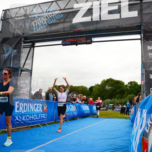 30.08.2026 - Elbe Triathlon Hamburg LAZAROV Photography http://msf.ph/oto/10087453 30.08.2026 12:09:37 Ziel 919, 1561, 1574, 1640 meine-sportfotos.de