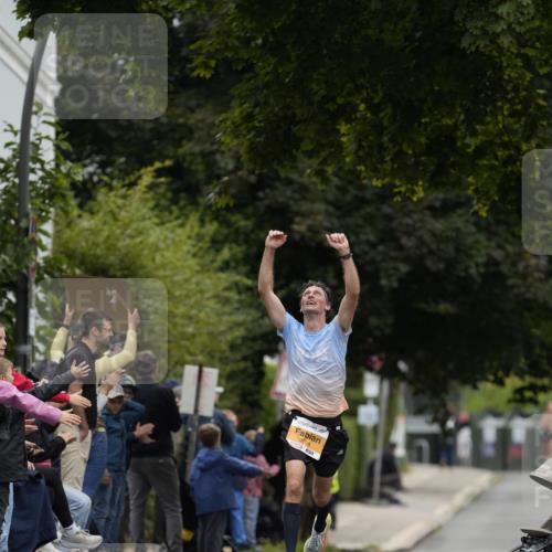 30.08.2026 - Blankeneser Heldenlauf Patografie http://msf.ph/oto/10087472 30.08.2026 11:29:22 Ziel 2631, 2840 meine-sportfotos.de