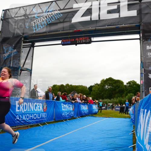 30.08.2026 - Elbe Triathlon Hamburg LAZAROV Photography http://msf.ph/oto/10087475 30.08.2026 12:09:40 Ziel 919, 1574 meine-sportfotos.de