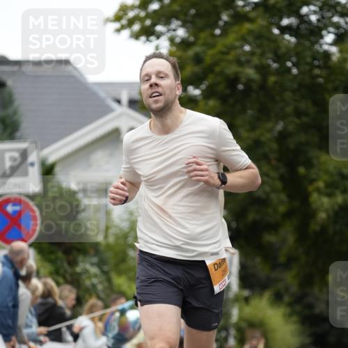 30.08.2026 - Blankeneser Heldenlauf Patografie http://msf.ph/oto/10087499 30.08.2026 11:29:37 Ziel 2551 meine-sportfotos.de