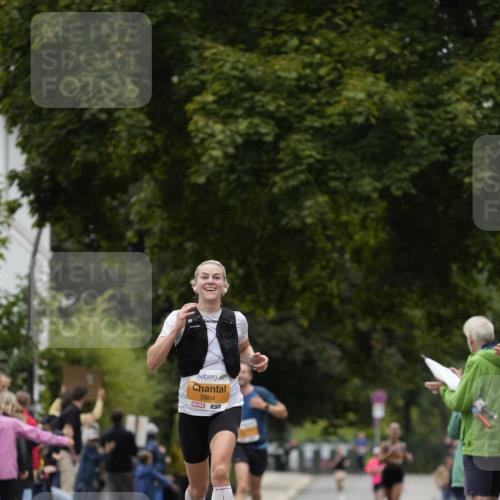 30.08.2026 - Blankeneser Heldenlauf Patografie http://msf.ph/oto/10087512 30.08.2026 11:29:56 Ziel 2804 meine-sportfotos.de