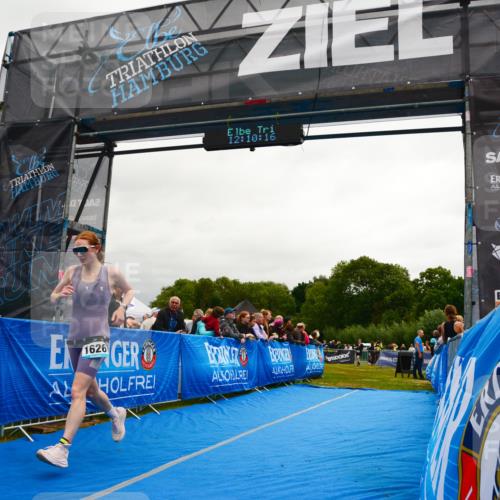 30.08.2026 - Elbe Triathlon Hamburg LAZAROV Photography http://msf.ph/oto/10087520 30.08.2026 12:10:16 Ziel 1372, 1382, 1626 meine-sportfotos.de