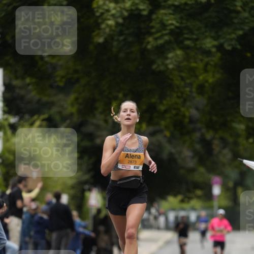 30.08.2026 - Blankeneser Heldenlauf Patografie http://msf.ph/oto/10087538 30.08.2026 11:30:07 Ziel 2751, 2873 meine-sportfotos.de