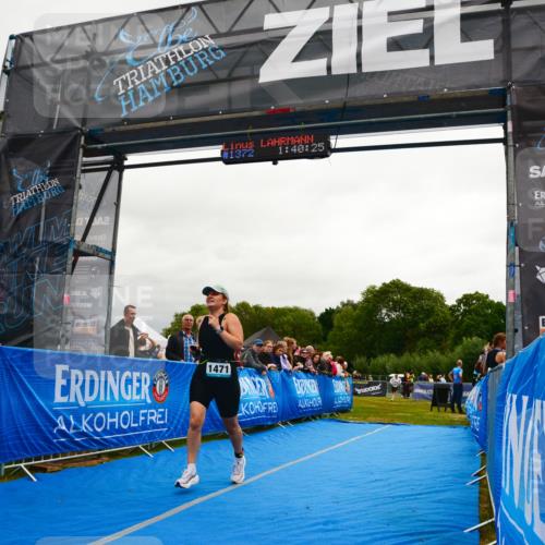 30.08.2026 - Elbe Triathlon Hamburg LAZAROV Photography http://msf.ph/oto/10087556 30.08.2026 12:10:29 Ziel 1427, 1471, 1539 meine-sportfotos.de