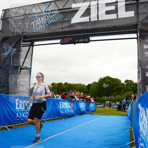 30.08.2026 - Elbe Triathlon Hamburg LAZAROV Photography http://msf.ph/oto/10087583 30.08.2026 12:10:45 Ziel 1631 meine-sportfotos.de