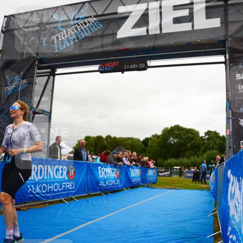 30.08.2026 - Elbe Triathlon Hamburg LAZAROV Photography http://msf.ph/oto/10087590 30.08.2026 12:10:45 Ziel 1631 meine-sportfotos.de